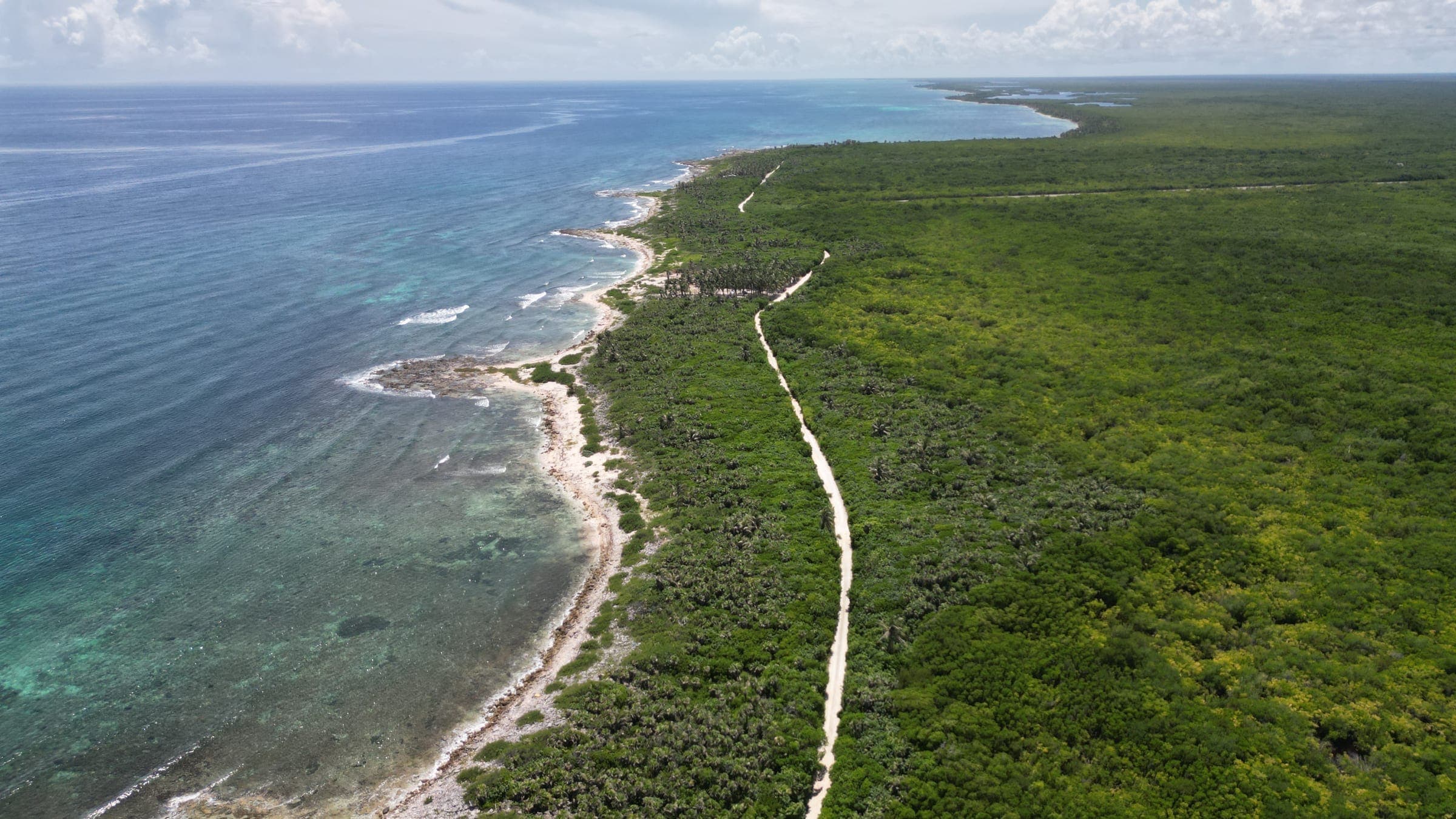 The Mexican Caribbean coastline at Mahahual