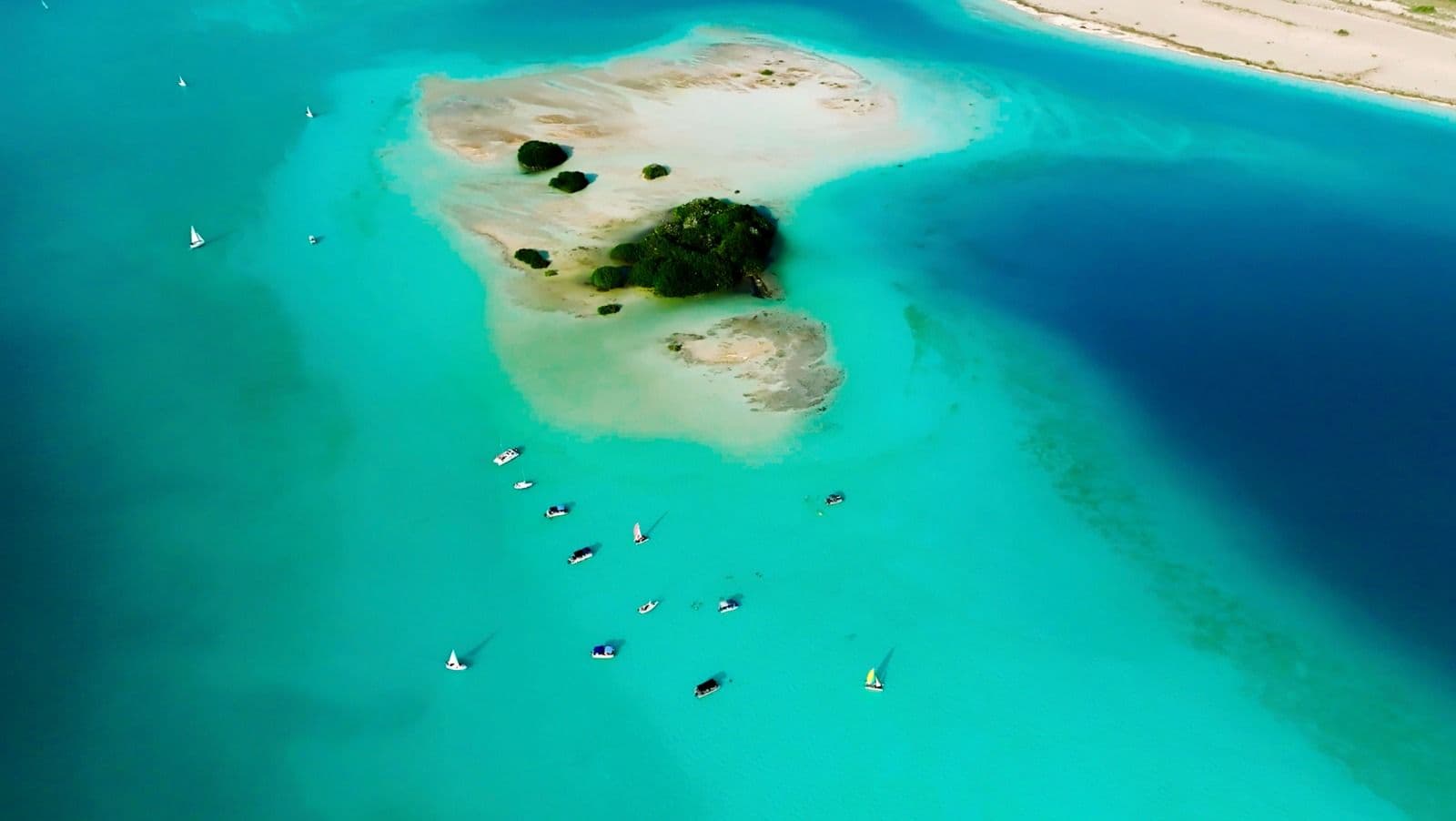 Bacalar Lagoonfront — view 4