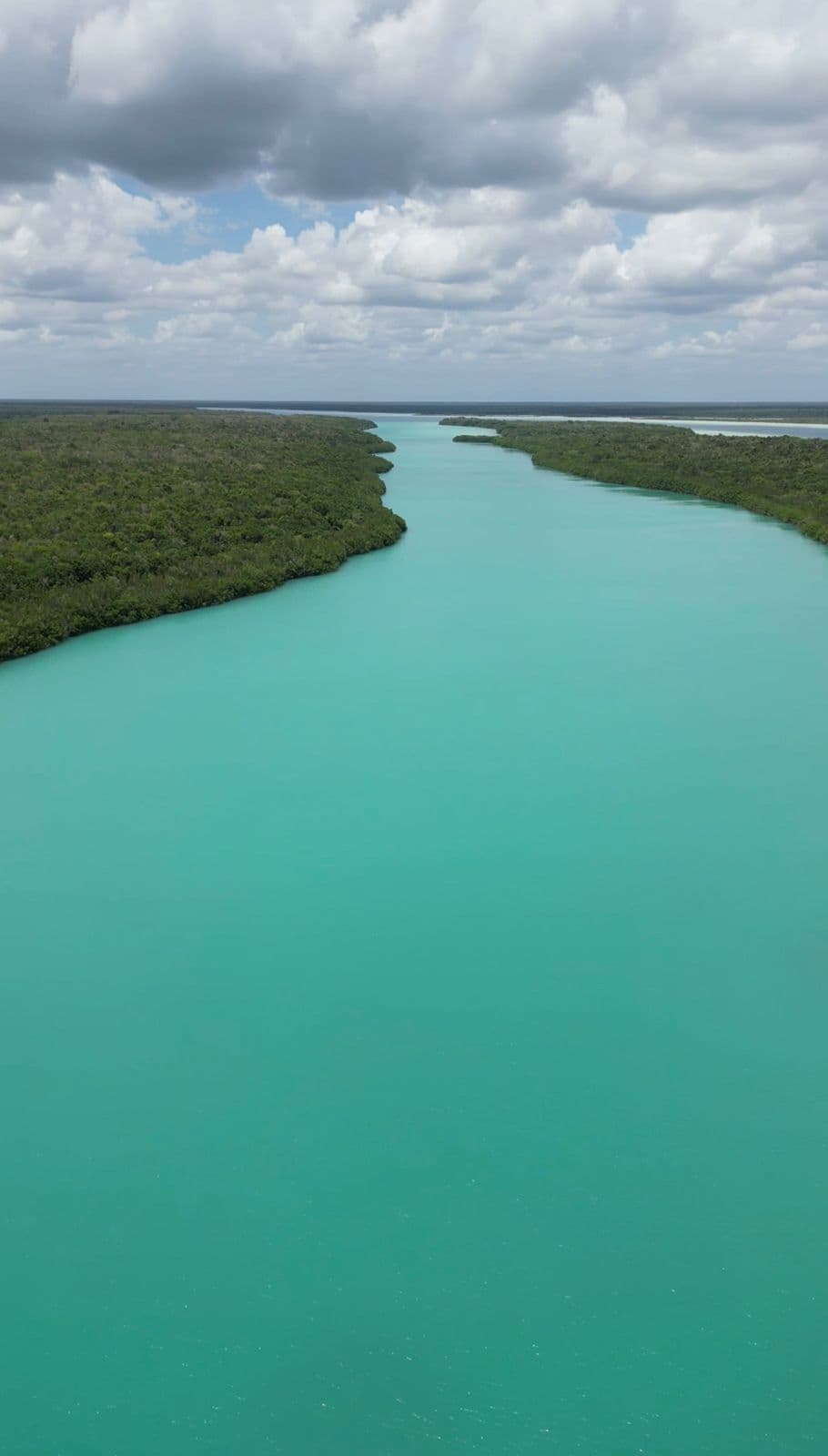 Bacalar Lagoonfront — view 2